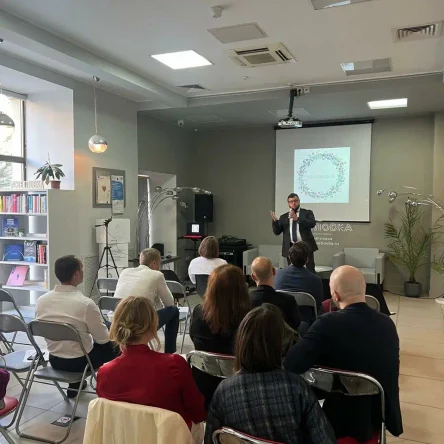 Тематические профессиональные клубы